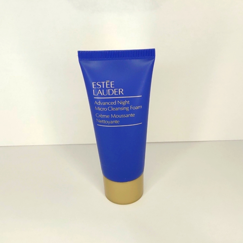 Advanced Night Micro Cleansing Foam